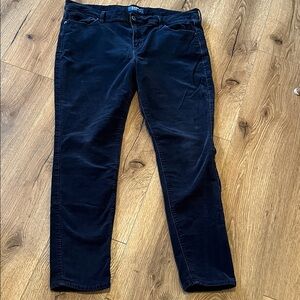 Old Navy Rockstar Midrise charcoal skinny jeans in stretchy velvet